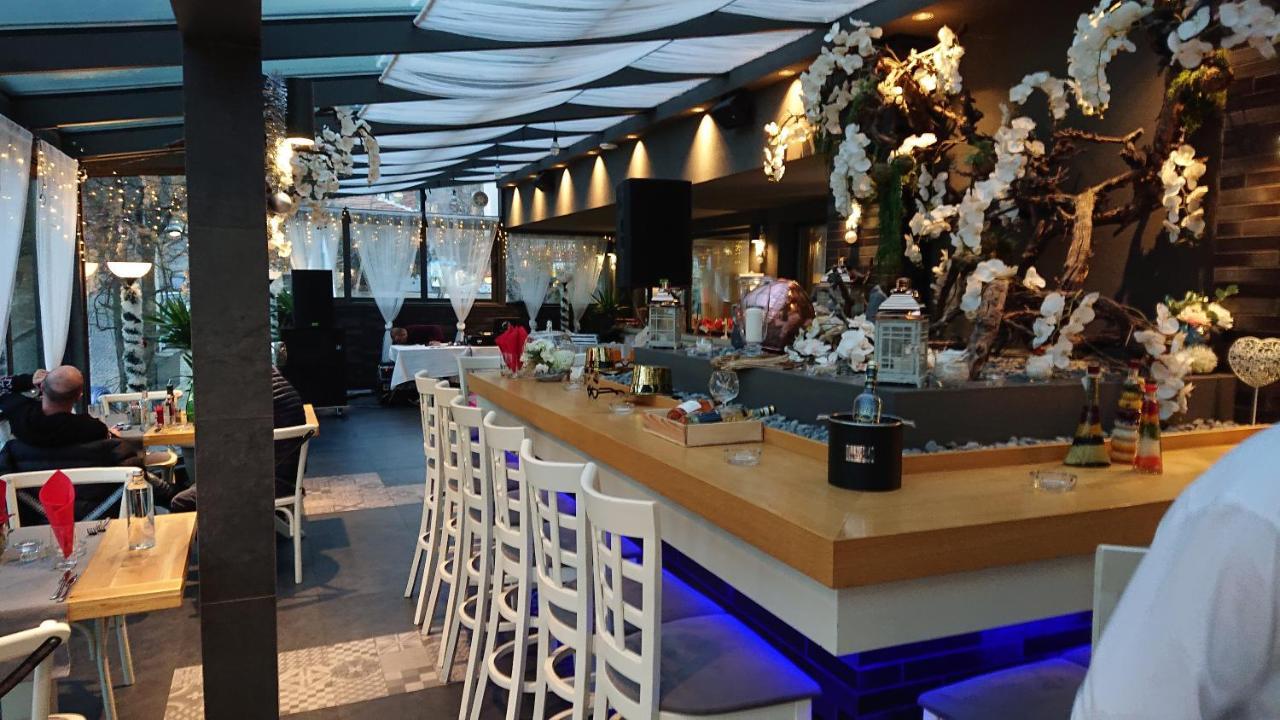 All Seasons Residence Design Hotel - Free Parking София Экстерьер фото
